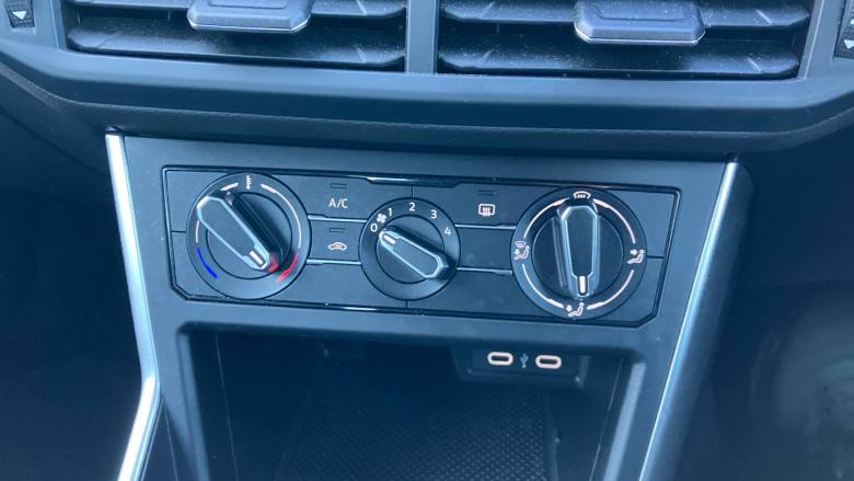 Volkswagen Polo 1.0 Life 5dr Petrol Hatchback